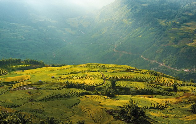 DAY 2: WATERFALLS & MOUNTAINS