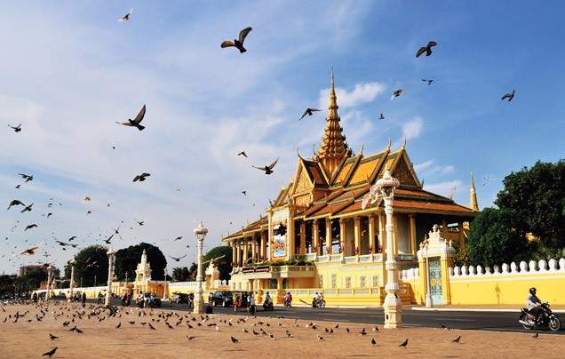 Day 7: Disembark In Phnom Penh