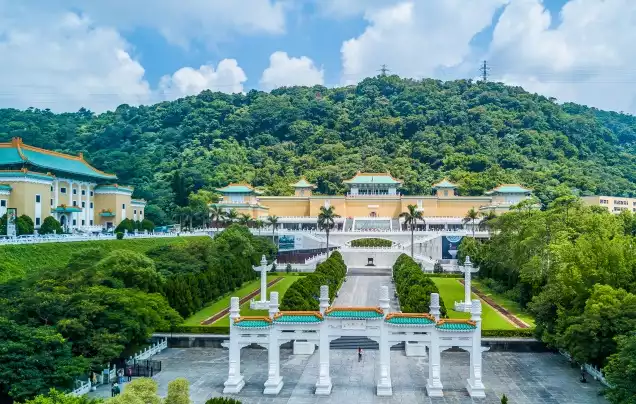 DAY 2: A Day In Taipei