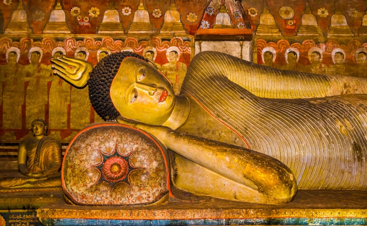 Visit Dambulla Cave Temple