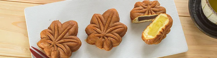 Momiji Manju