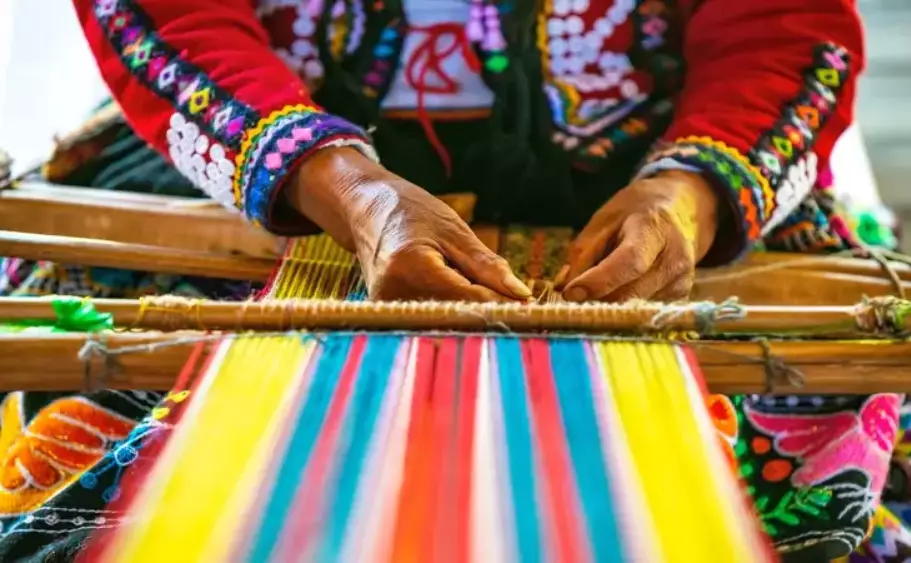 Discover indigenous crafts