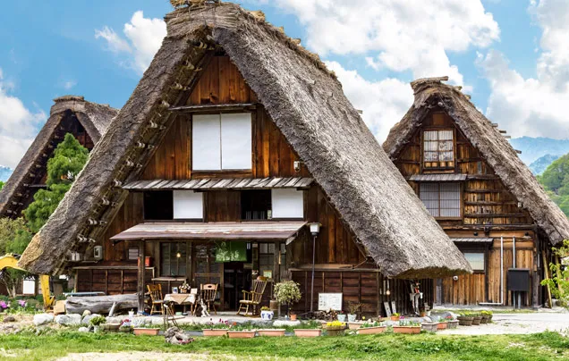 DAY 10: Shirakawago Village