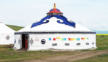 Maikhan Tolgoi Ger Camp