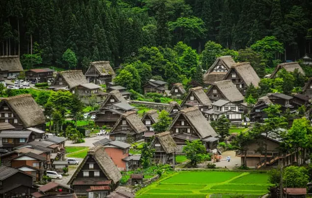 Day 9: Scenic Shirakawago