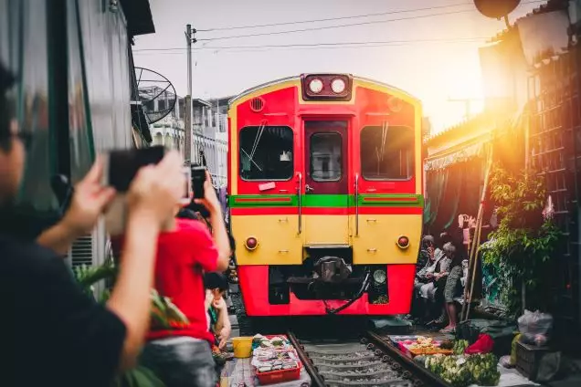 Day 3: Floating Market & the Bridge on the River Kwai