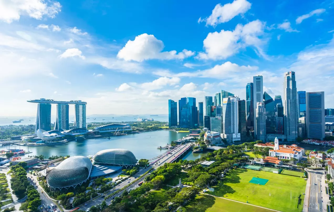 Day 1: Arrive Singapore