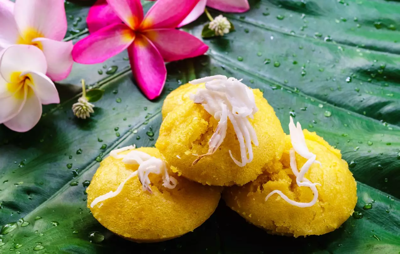 Day 14: Phetchaburi & No. 40 Train to Bangkok