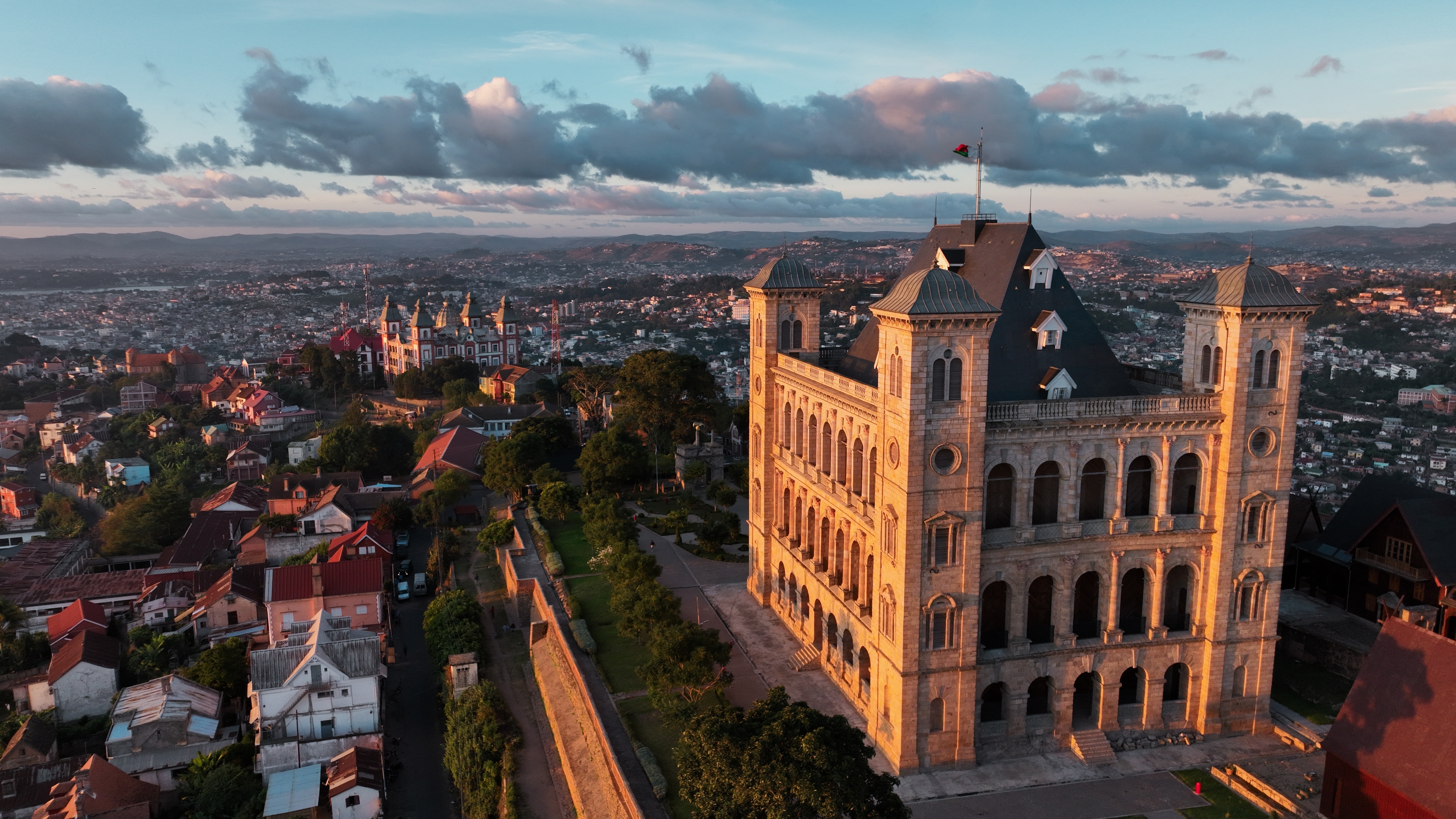 Day 18: Depart Antananarivo