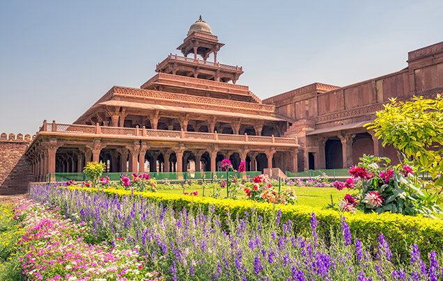 Day 17: Travel To Agra