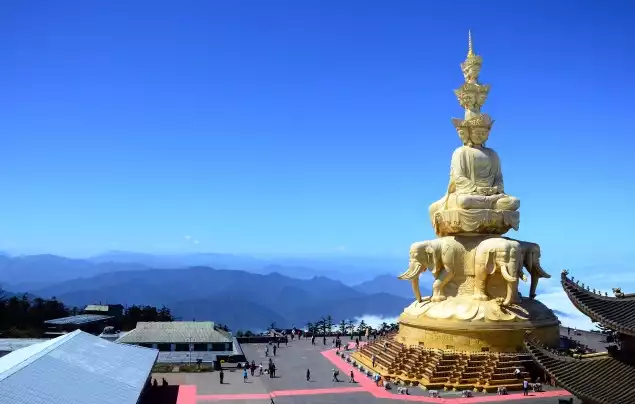 Day 10:  Explore Mount Emeishan